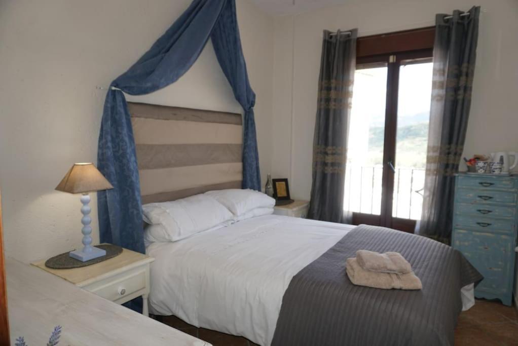 Eagles Nest - Massive Townhouse With Pool With Outstanding Views Villa Algodonales Eksteriør bilde