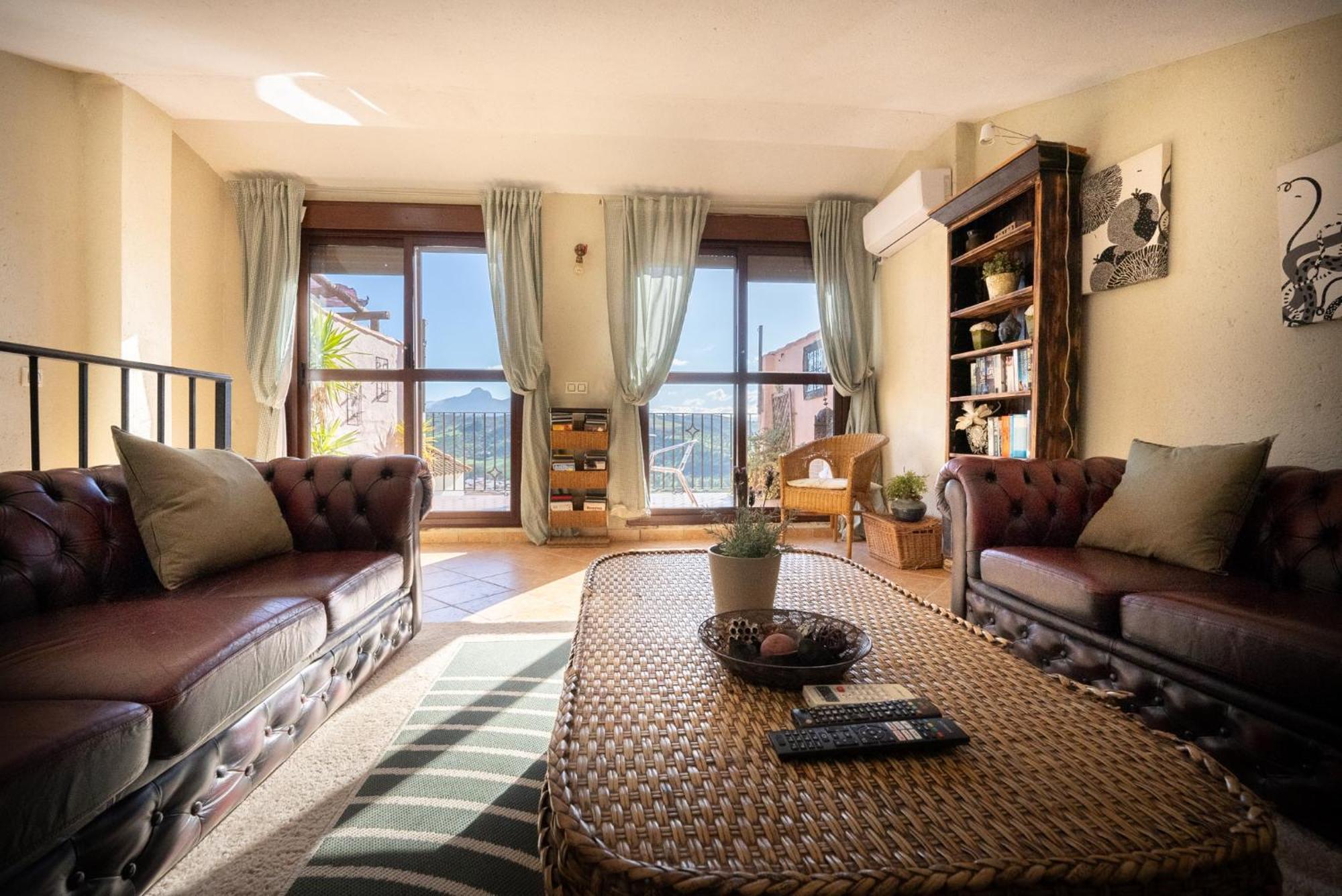 Eagles Nest - Massive Townhouse With Pool With Outstanding Views Villa Algodonales Eksteriør bilde